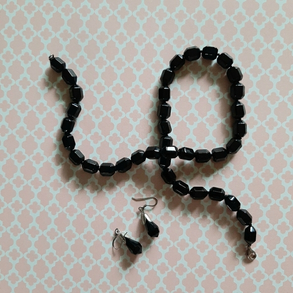 Vintage and retro inspired items - Picture 3 of 6